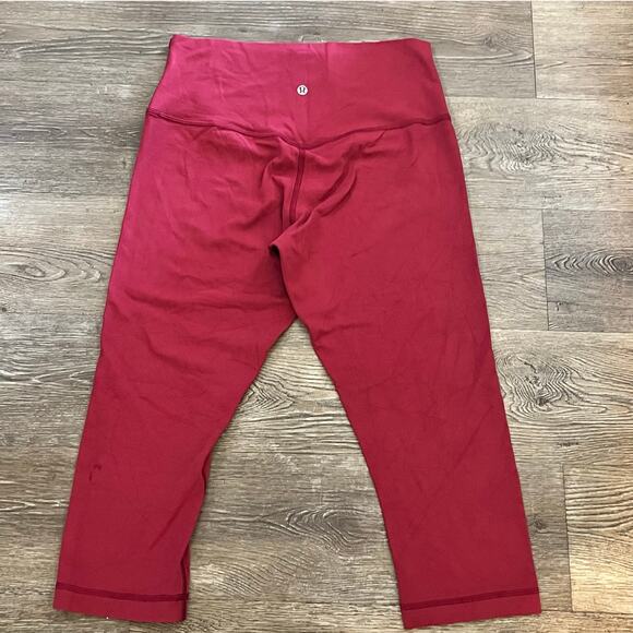 Lululemon Maroon Cropped Leggings - Size 10 - Picture 4 of 6